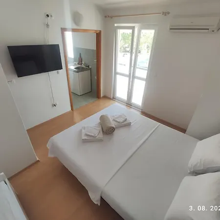 Aqua Apartments