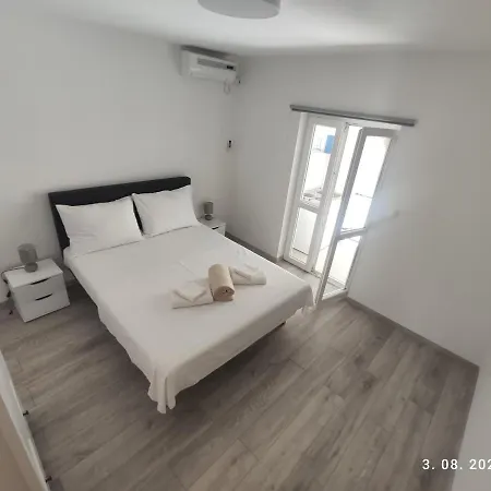 Aqua Apartments