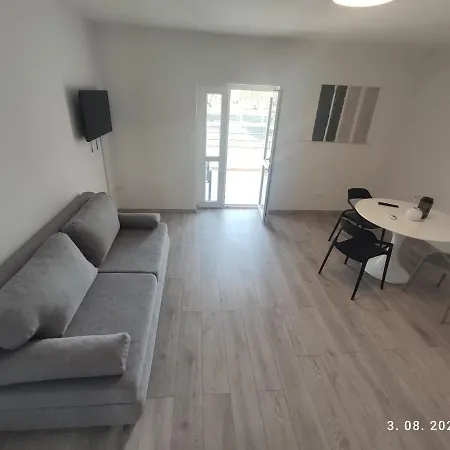 Aqua Apartments