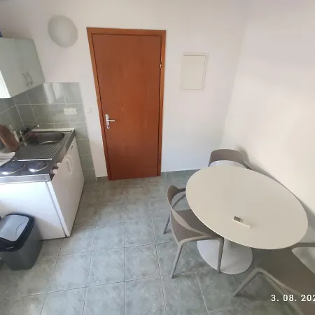 Aqua Apartments Apartment